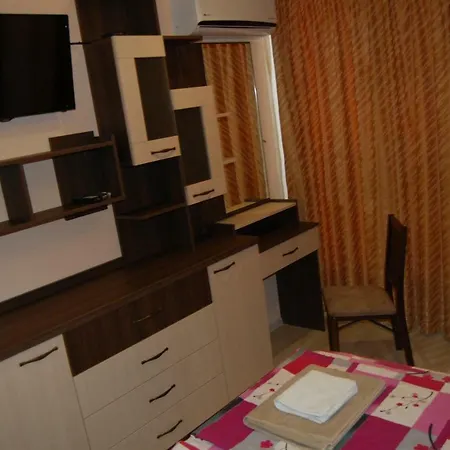 Apartment 7nla *